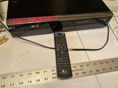 LG VCR/ DVD player with remote and extra
