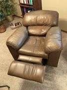 Leather power recliner