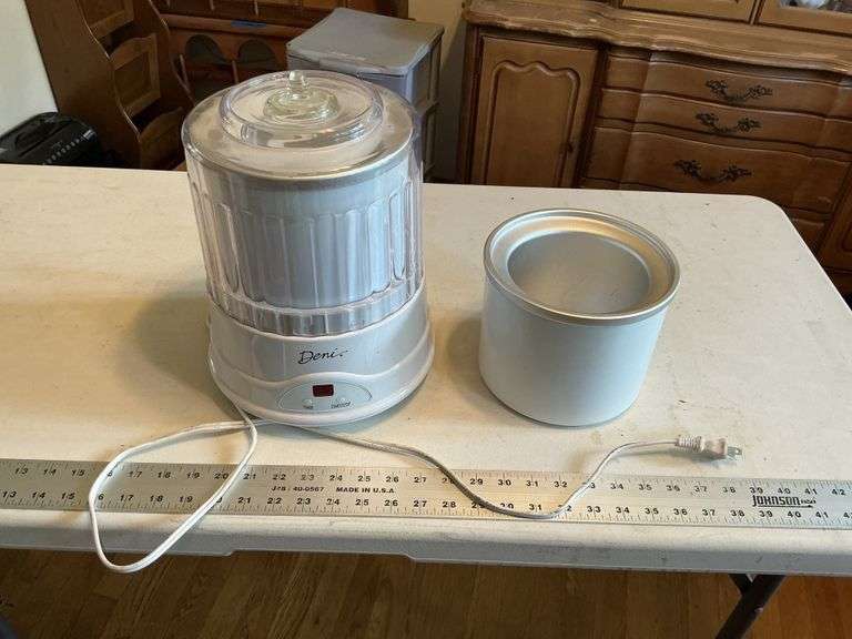 Deni ice cream maker
