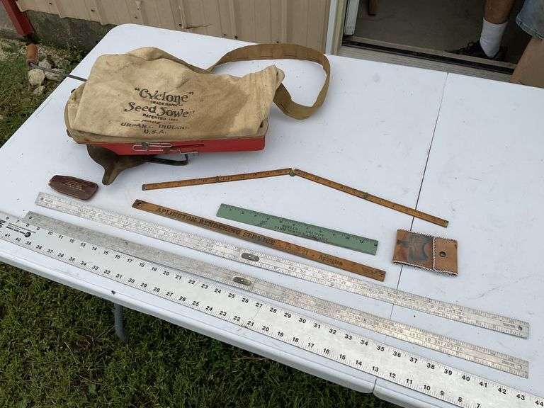 Cyclone hand seeder, Aplington, Ia advertising