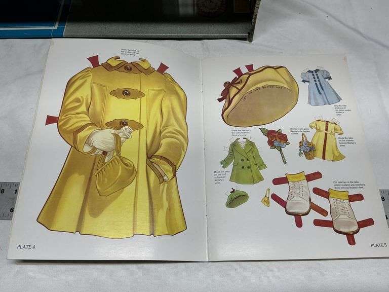 Vintage dollhouse & Shirley Temple paper dolls