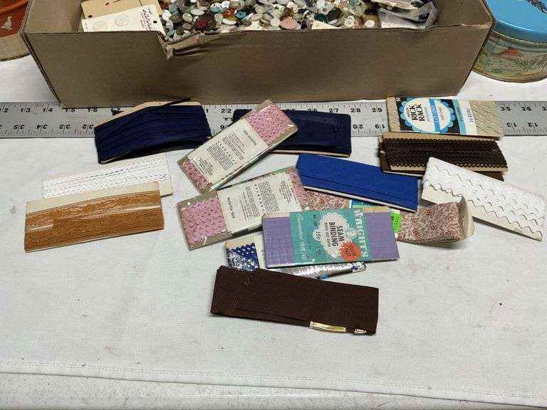 Buttons, sewing items