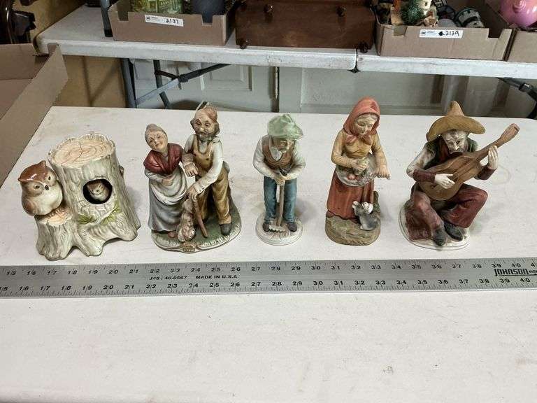 Porcelain figurines