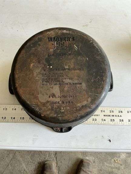 Wagner's cast-iron Dutch oven