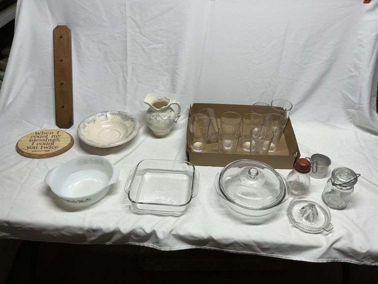 Pyrex/Fire King, etc.