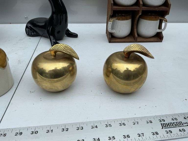 Heavy brass apples/hanging oil lamp, etc