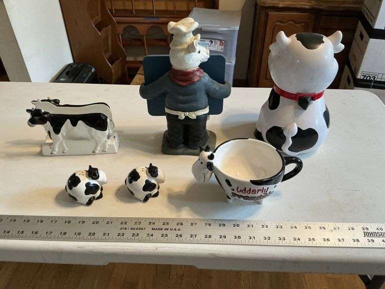 Cow figurines/cookie jar etc