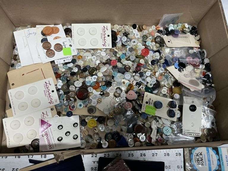 Buttons, sewing items