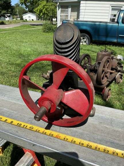 Maytag upright engine