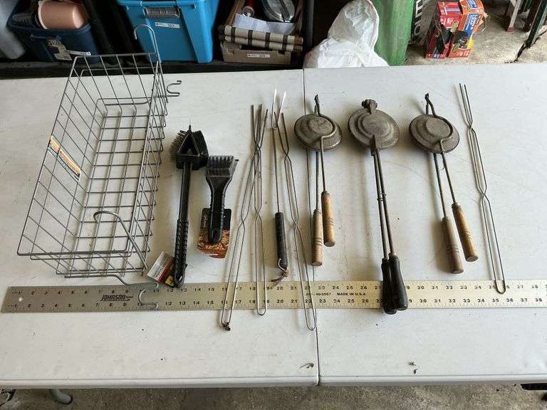 Pie makers/hotdog sticks etc.