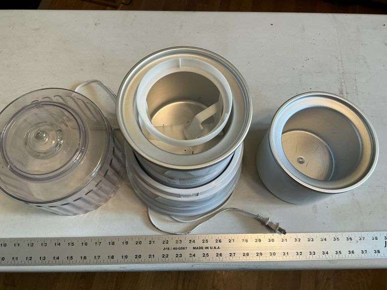 Deni ice cream maker