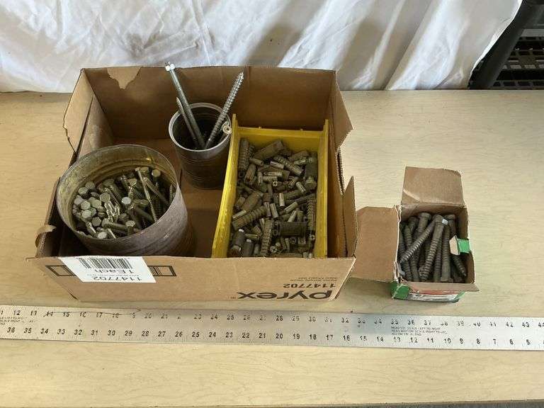 Lag screws