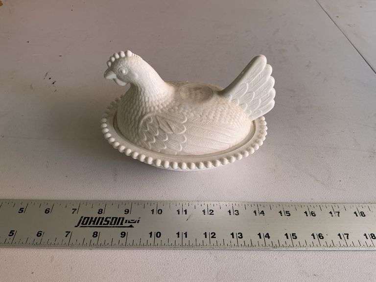 Milk glass hen on the nest
