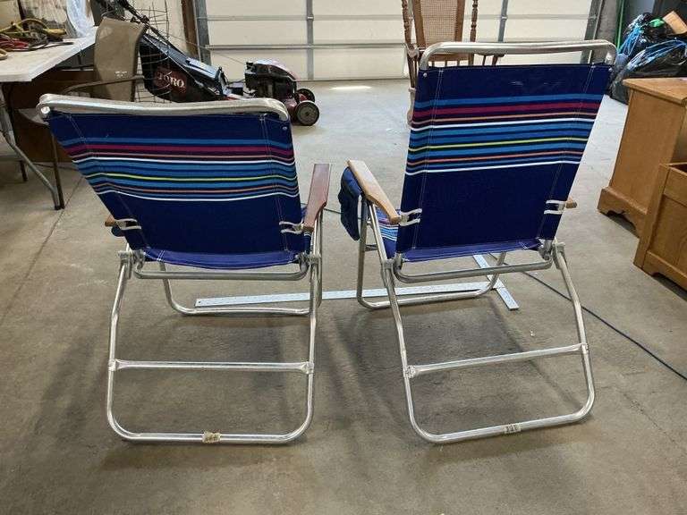 Folding camp chairs