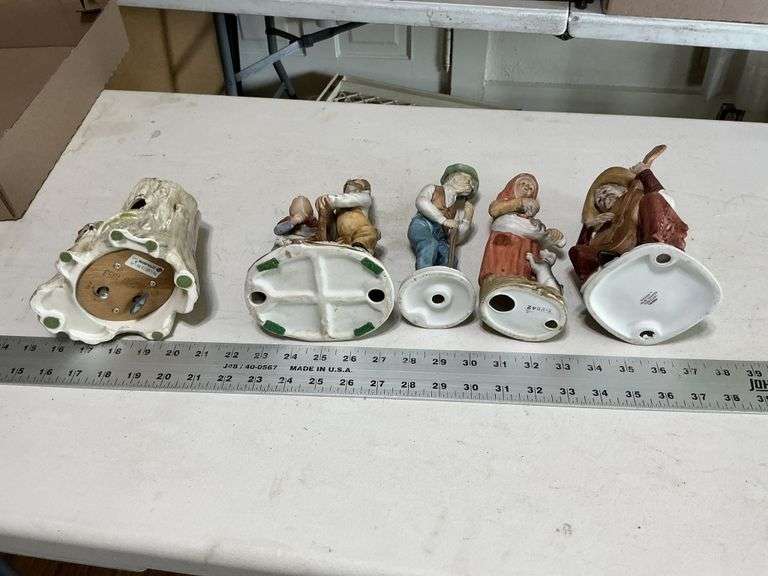 Porcelain figurines
