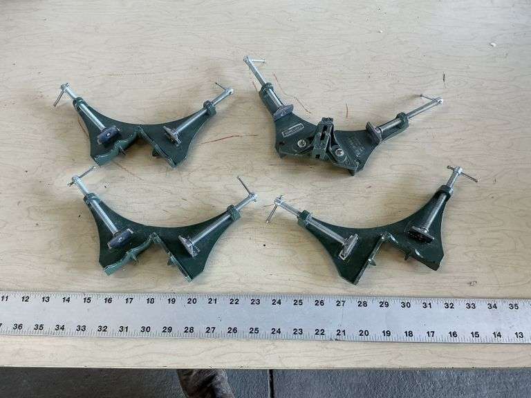 Craftsman corner clamps