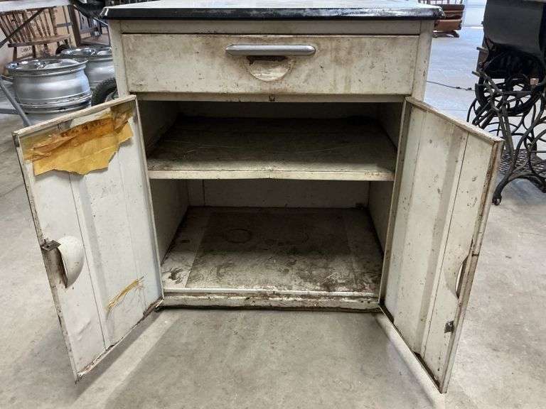 Enamel top metal cabinet