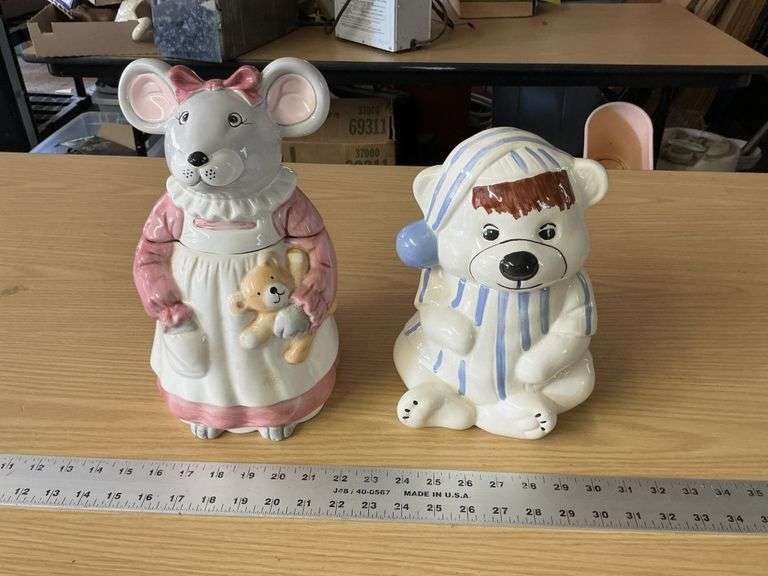Ceramic cookie jars