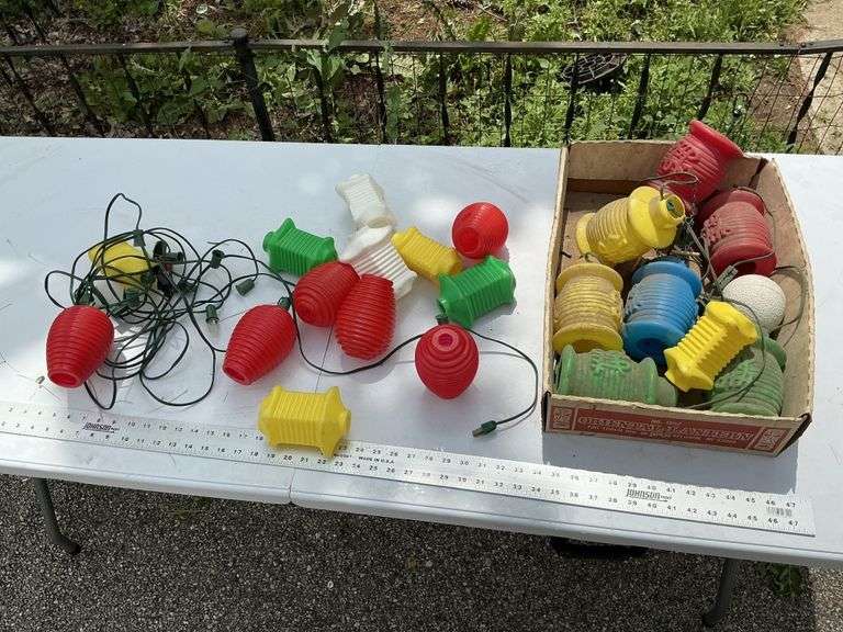 Plastic patio lights