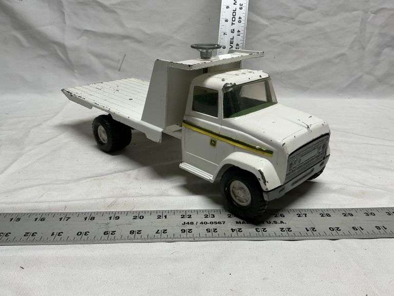 Ertl JD dealer implement truck