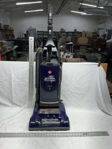 Hoover wind tunnel vacuum