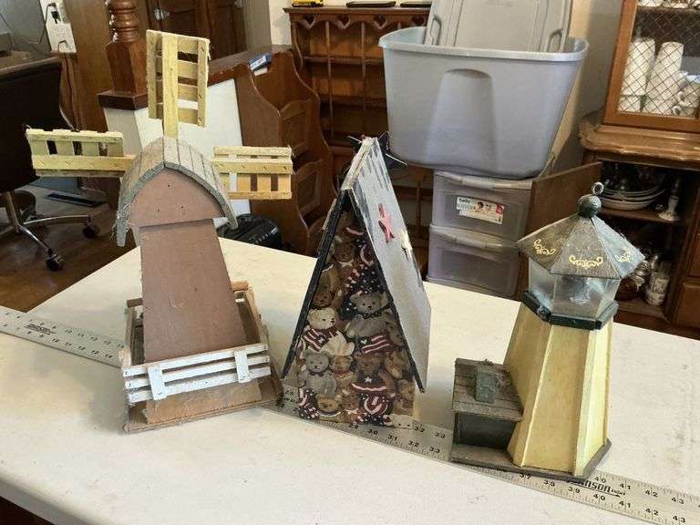 Decorative bird houses
