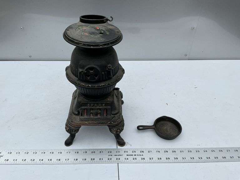 Miniature spark cast stove