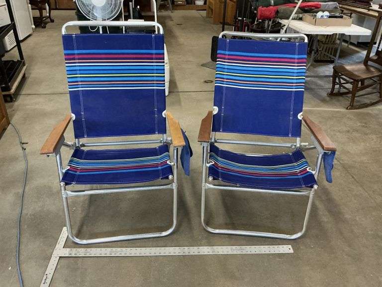 Folding camp chairs