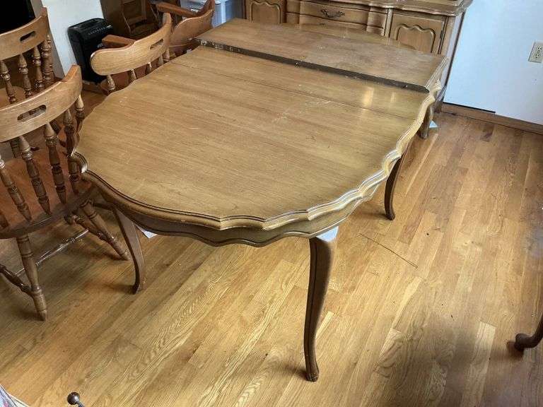 Kitchen table and four chairs