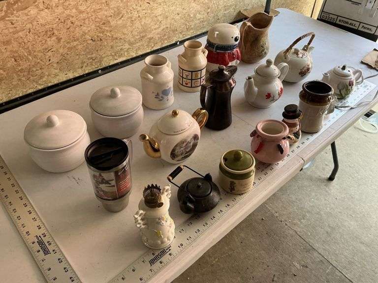 Teapots/canister etc.