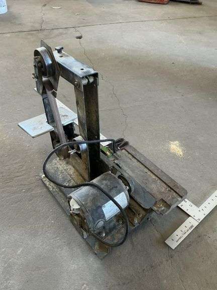 Craftsman belt sander
