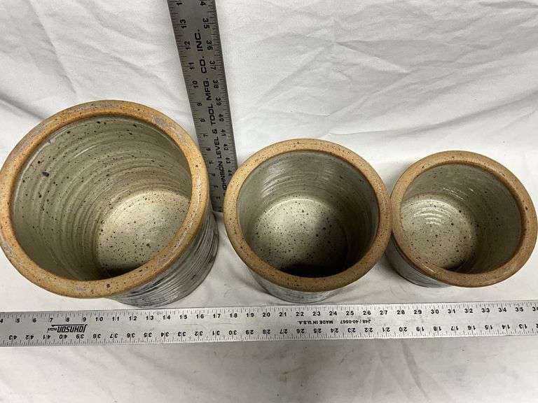 Stoneware pieces