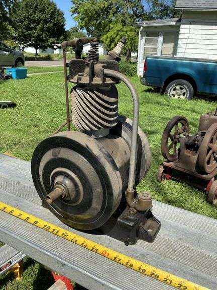 Briggs & Stratton type F