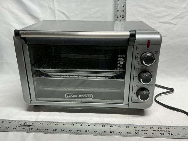 Black & Decker toaster oven