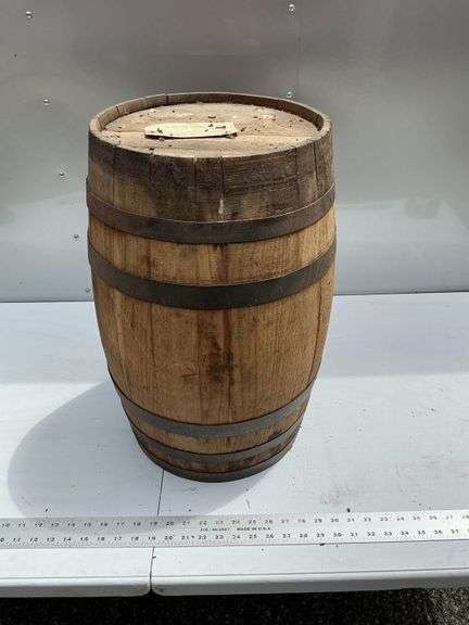 Wooden keg