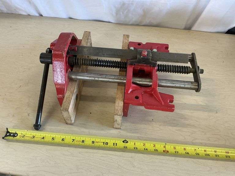 JET 9" woodworking vise