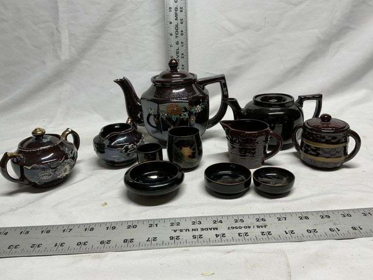 Teapots, creamer/sugar, etc
