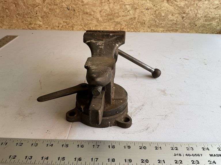 Rock Island 3" bench vise