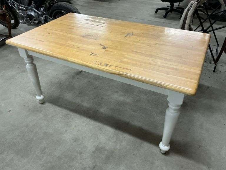 Table 5' x 35" x 30"