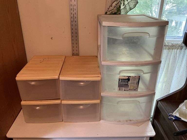 3 plastic organizers