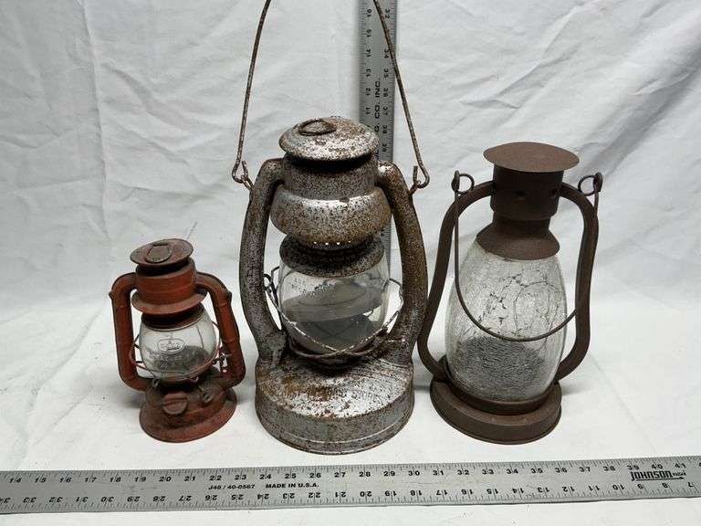 Lanterns-1 globe broken