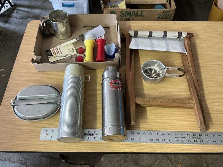 Mess kit/camp stool and thermoses