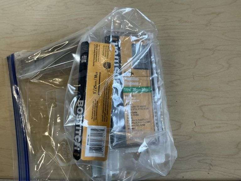 Stanley stapler and staples