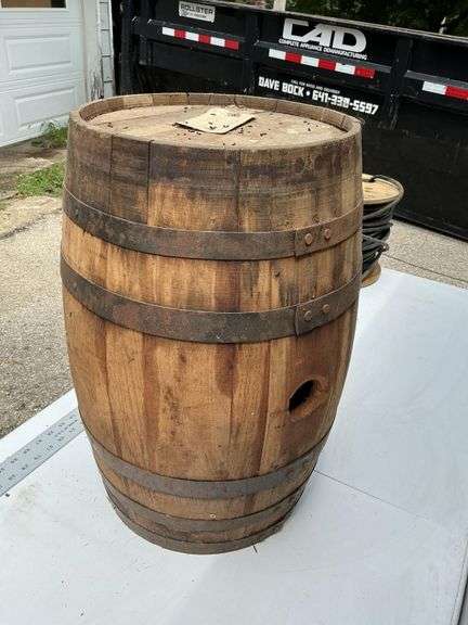 Wooden keg