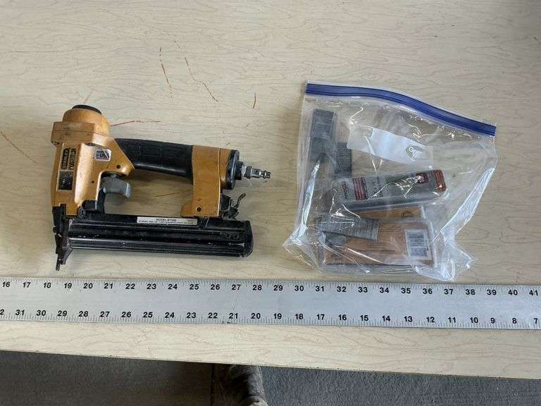 Stanley stapler and staples