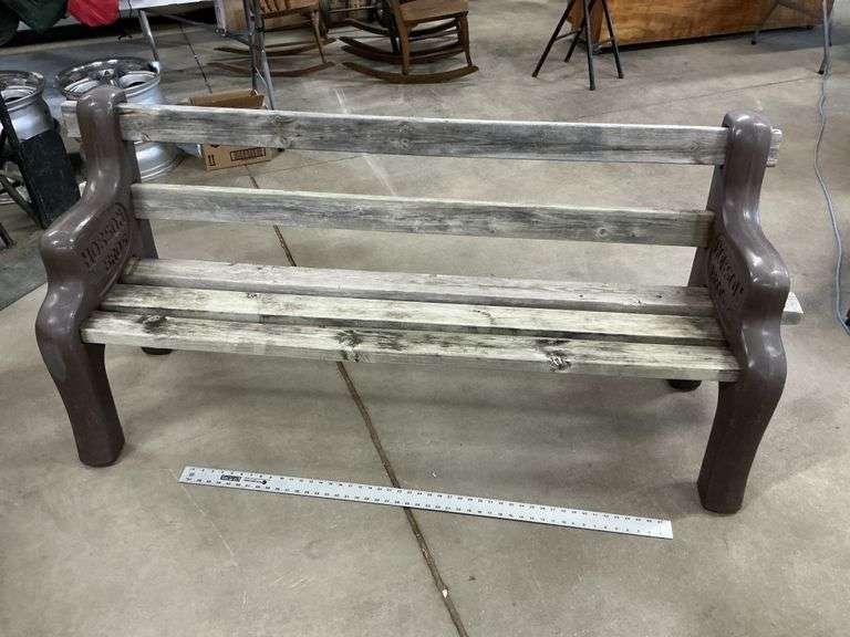 Hobbson park bench