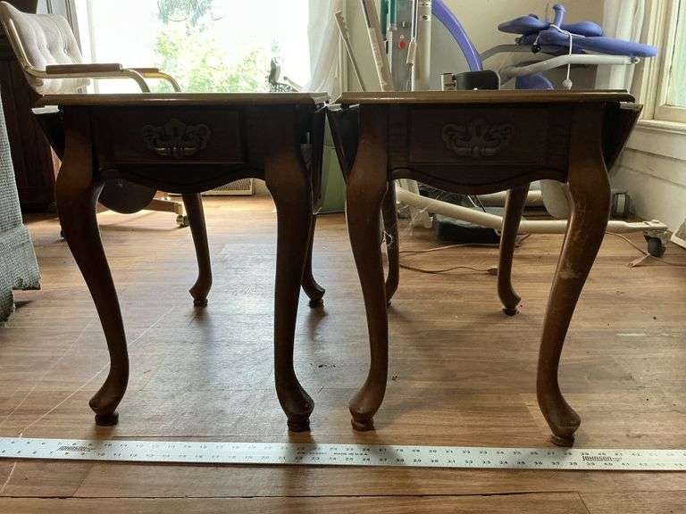 Lamp tables