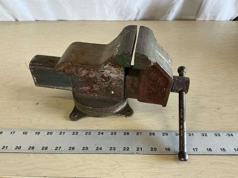 4" vise