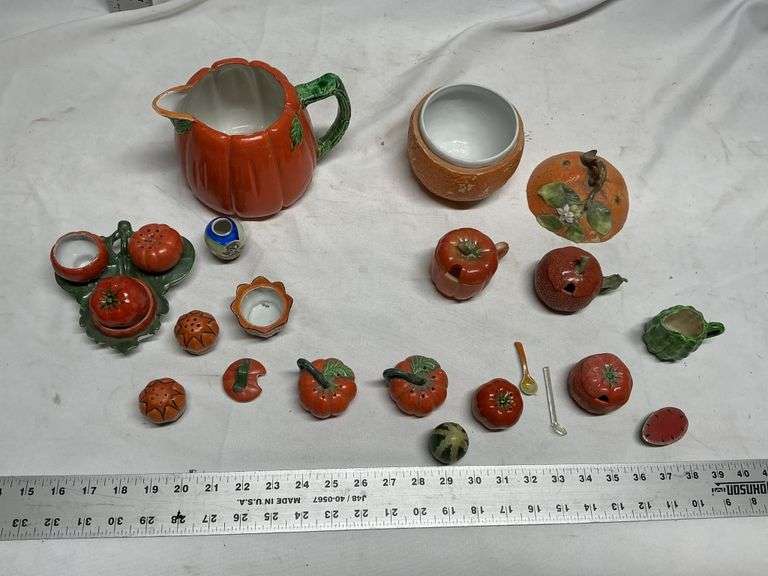 Vintage porcelain pumpkin and tomato dishes etc.