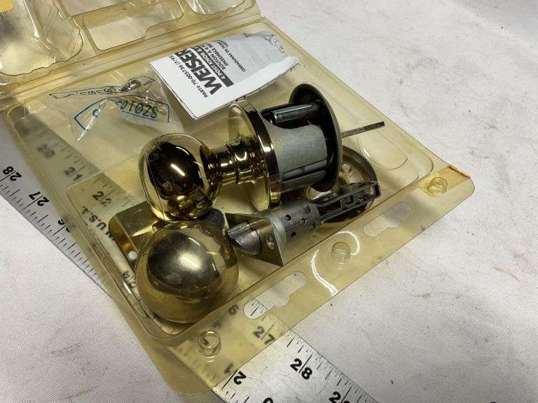 New assorted door knobs